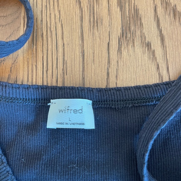 Aritzia black tank - Picture 3 of 7